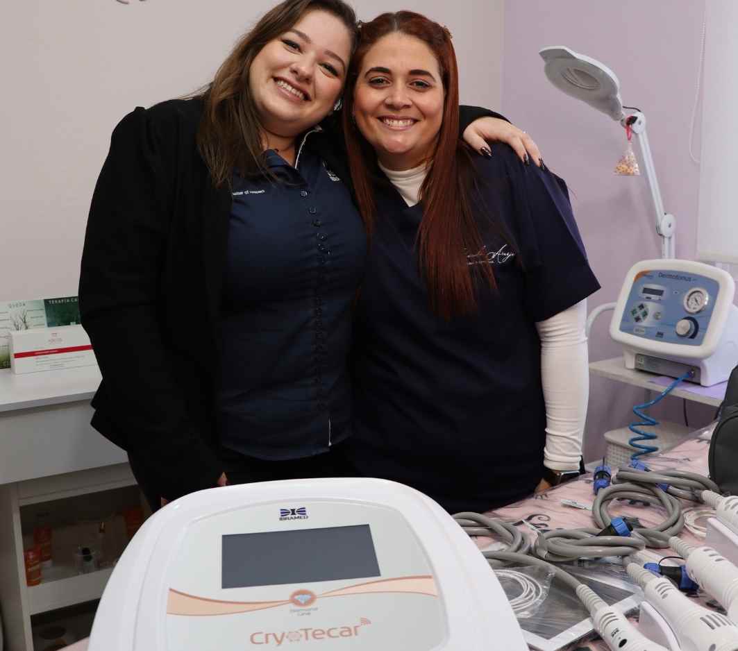 Leticia IBRAMED com cliente