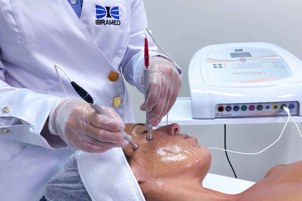 Bioestimulação com a corrente MENS - Harmonização orofacial